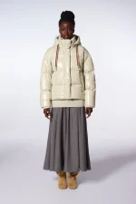 Gertrudesite Lili Bright veste et brillante courte