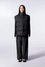gertrudesit Doudoune Mara avec taille ajustable sans manches oversize