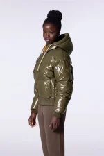 Gertrudesite Neuf vestes courtes et brillantes